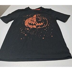 Kids "Celebrate" Halloween T-shirt Size Small (6-7)